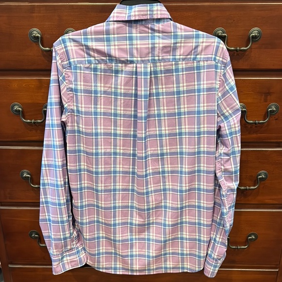 Vineyard Vines Men's Purple Plaid Button-Down Performance Shirt. - Picture 5 of 5
